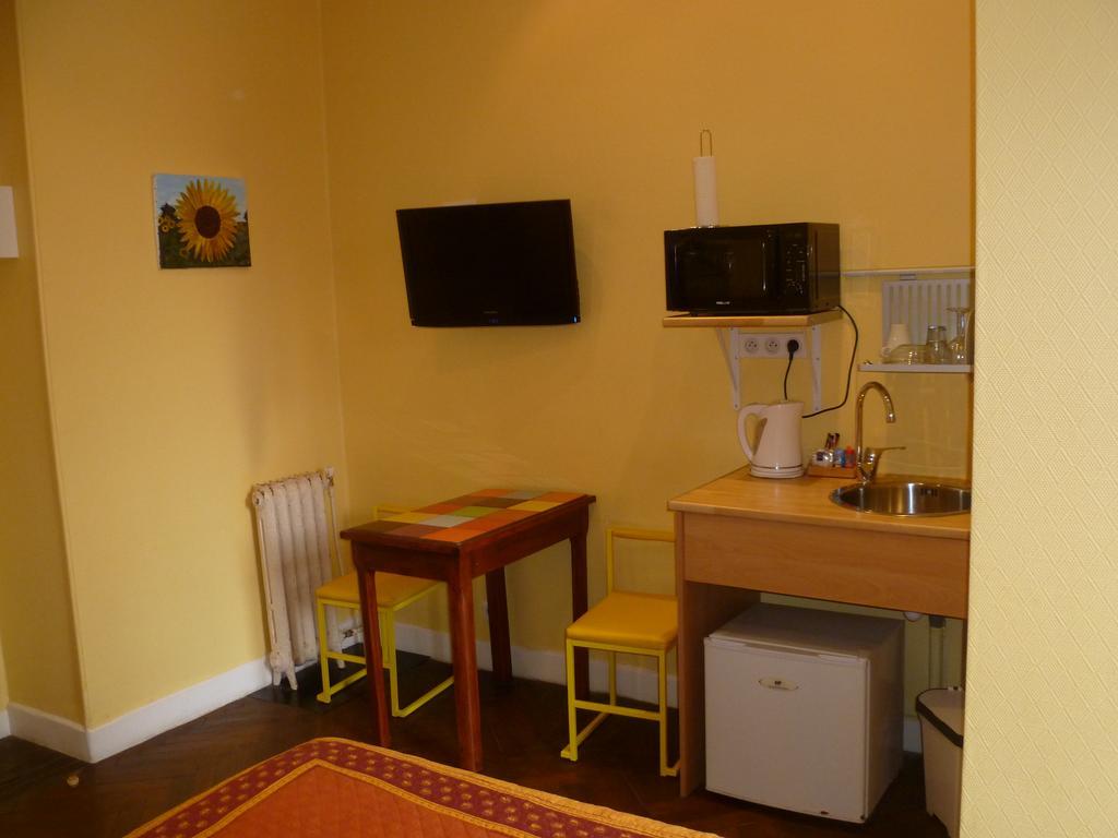 Hotel Victor Hugo Nice Bagian luar foto